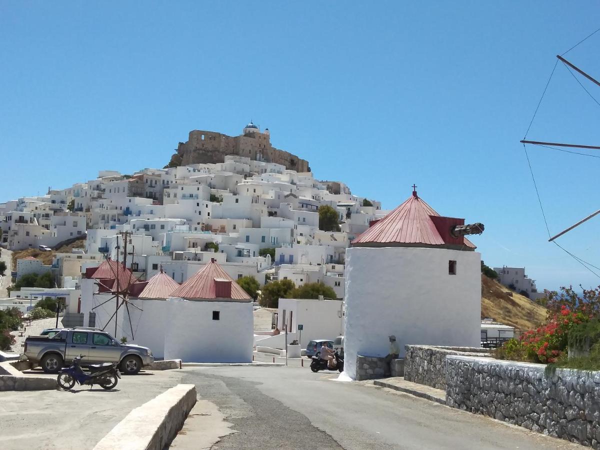 Appartement Θέαστρον - Theastron House With Great View In Chora à Pera Gyalos Extérieur photo