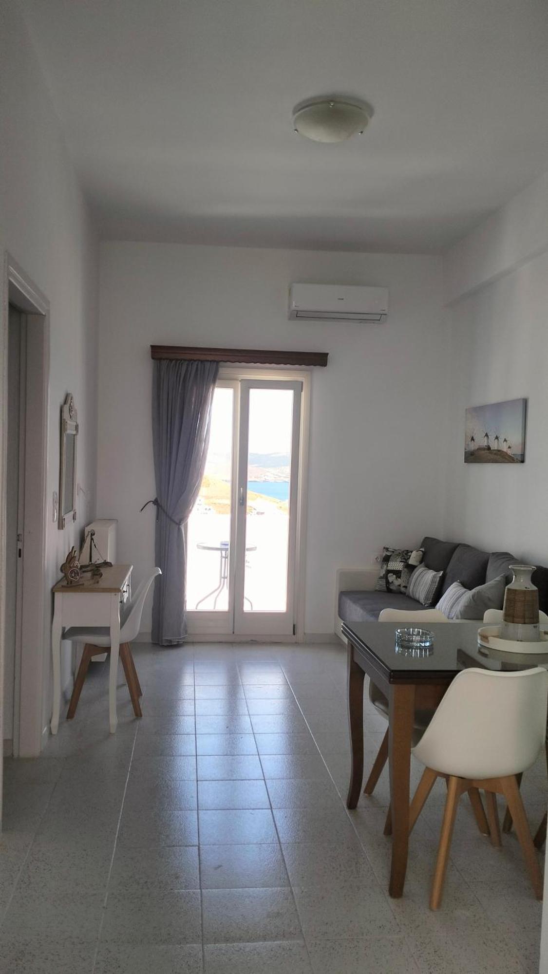 Appartement Θέαστρον - Theastron House With Great View In Chora à Pera Gyalos Extérieur photo