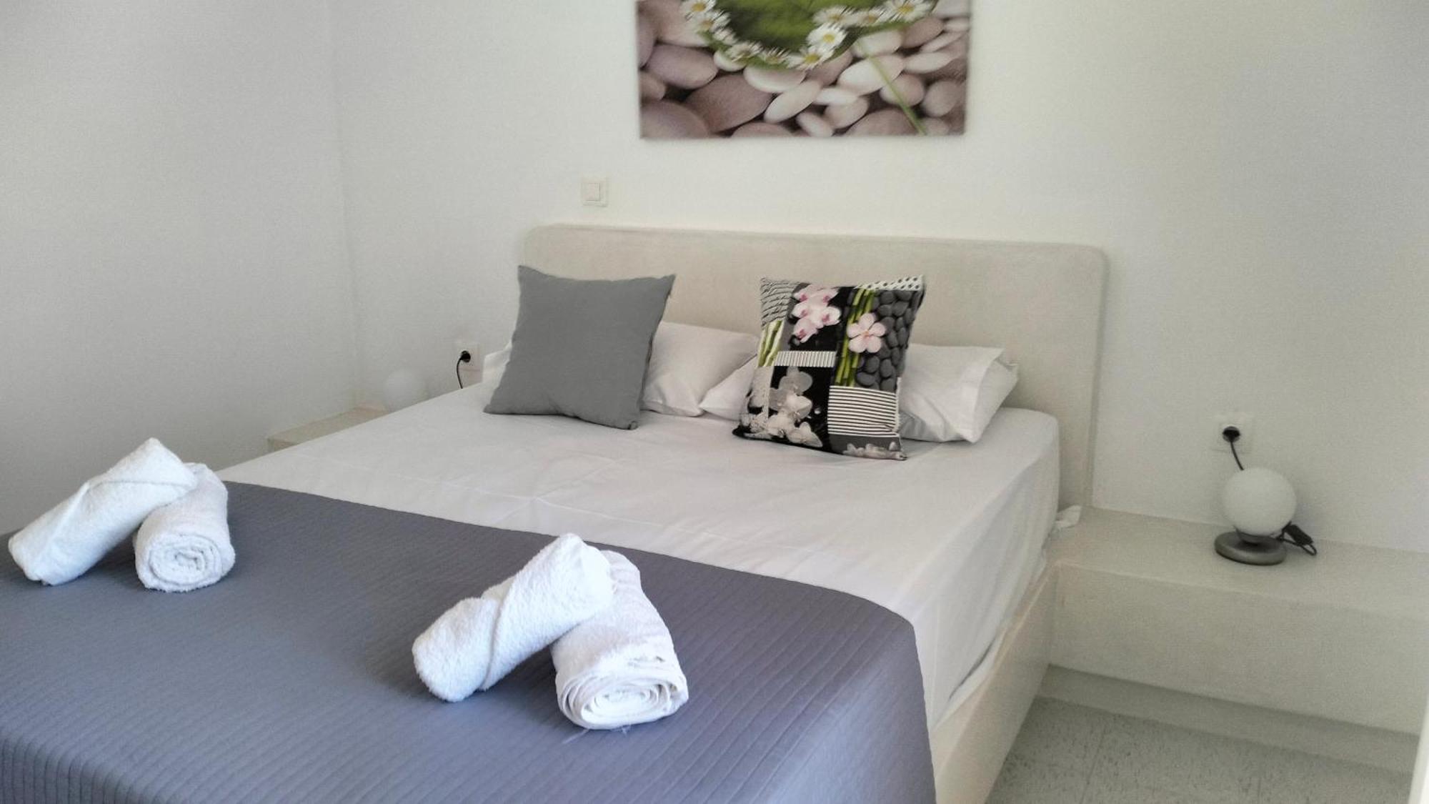 Appartement Θέαστρον - Theastron House With Great View In Chora à Pera Gyalos Extérieur photo