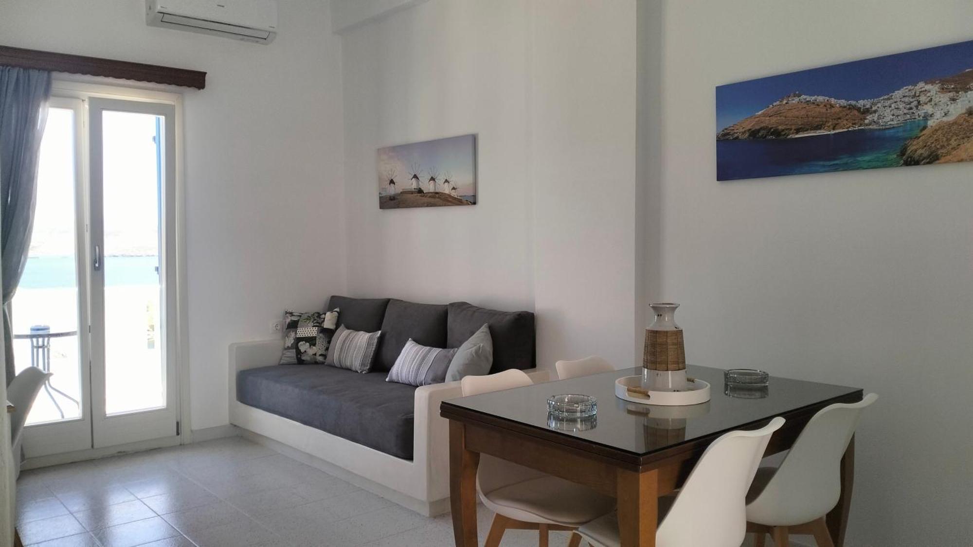 Appartement Θέαστρον - Theastron House With Great View In Chora à Pera Gyalos Extérieur photo
