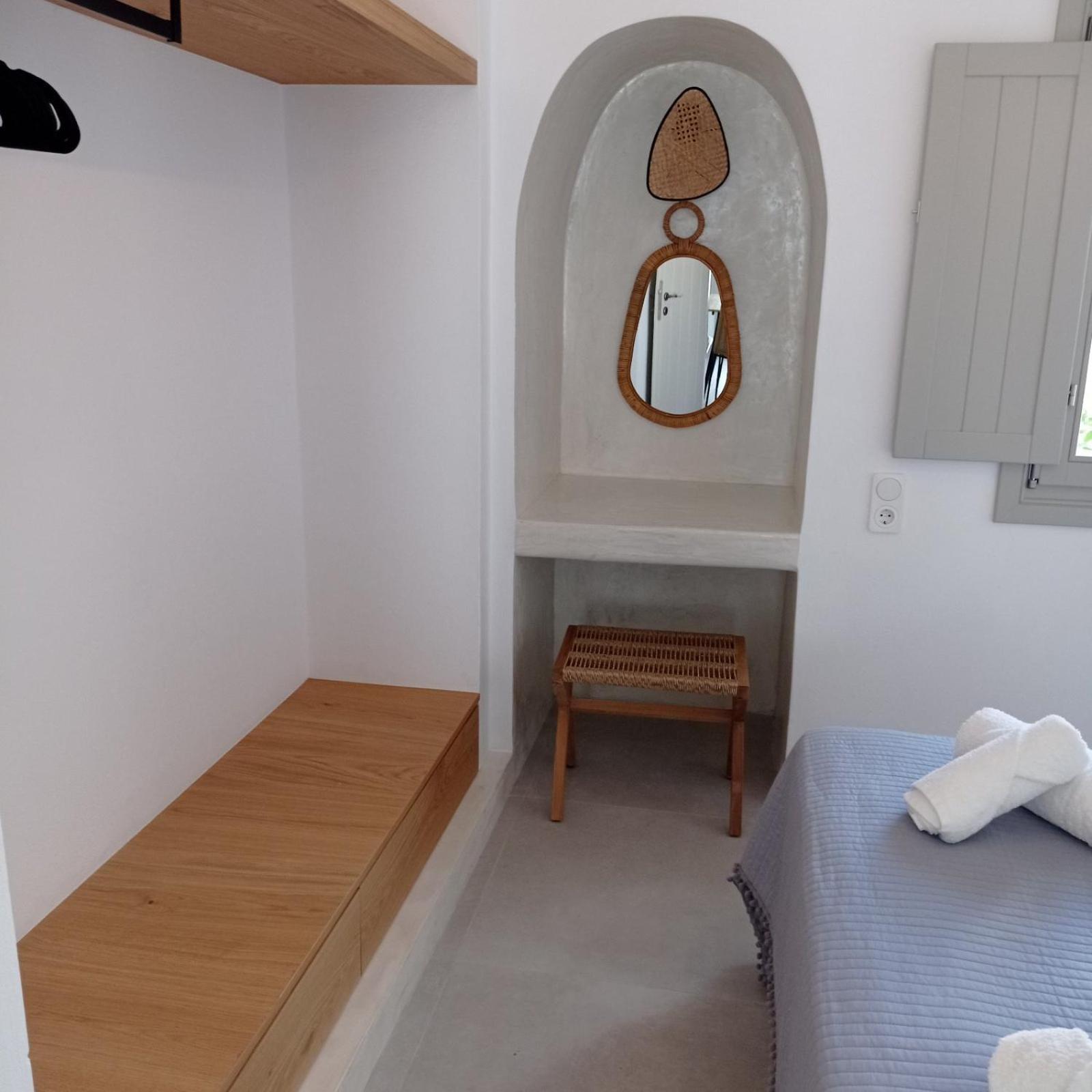 Appartement Θέαστρον - Theastron House With Great View In Chora à Pera Gyalos Extérieur photo