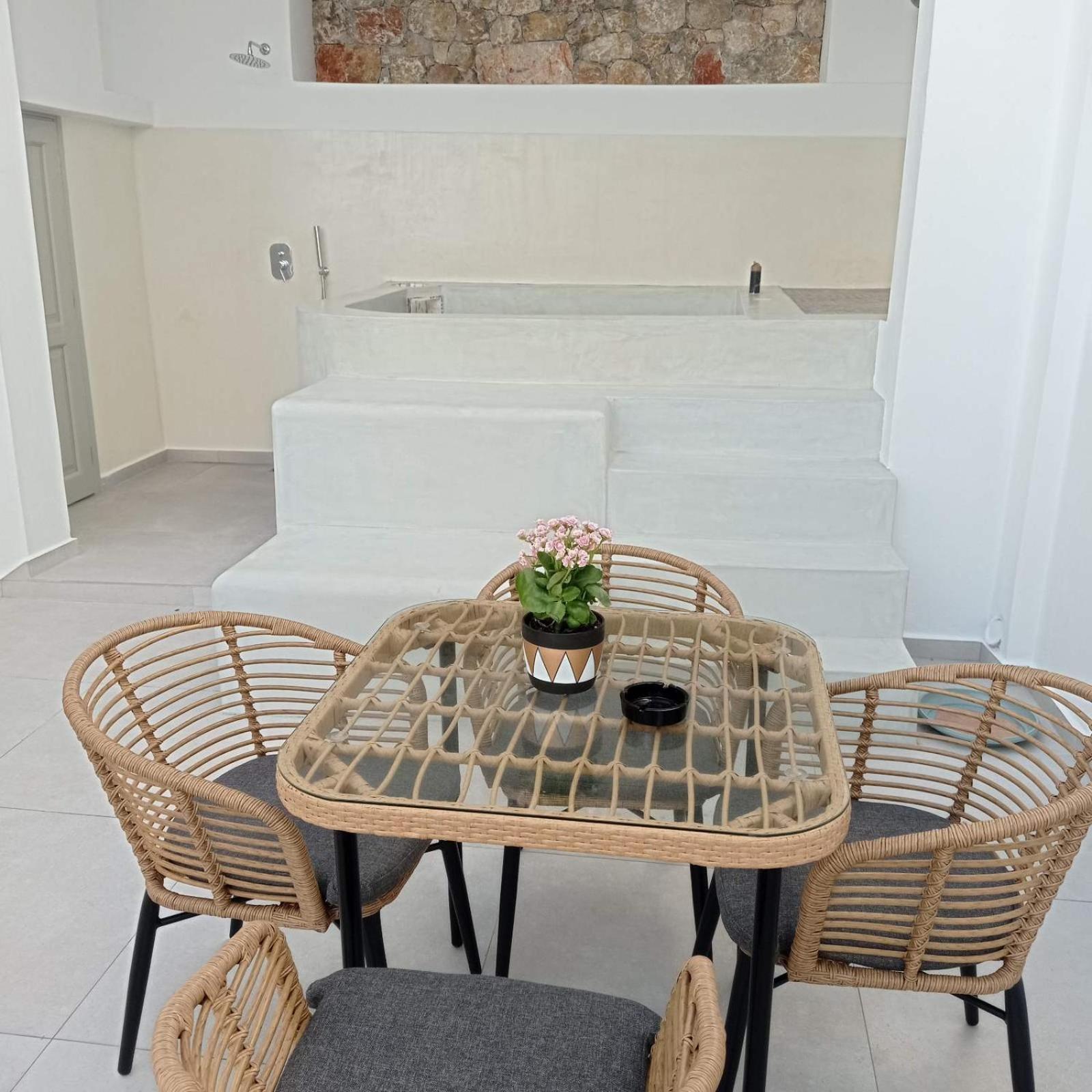 Appartement Θέαστρον - Theastron House With Great View In Chora à Pera Gyalos Extérieur photo