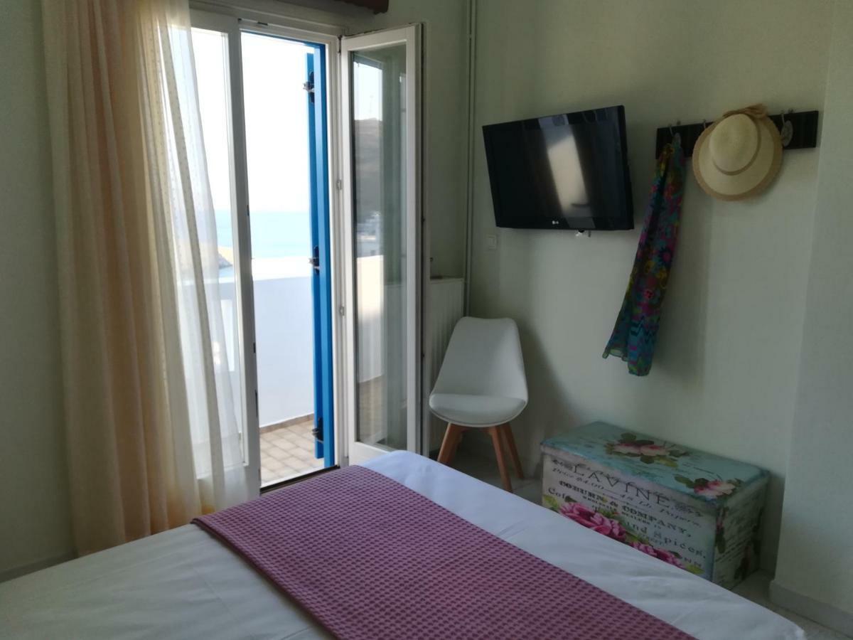 Appartement Θέαστρον - Theastron House With Great View In Chora à Pera Gyalos Extérieur photo