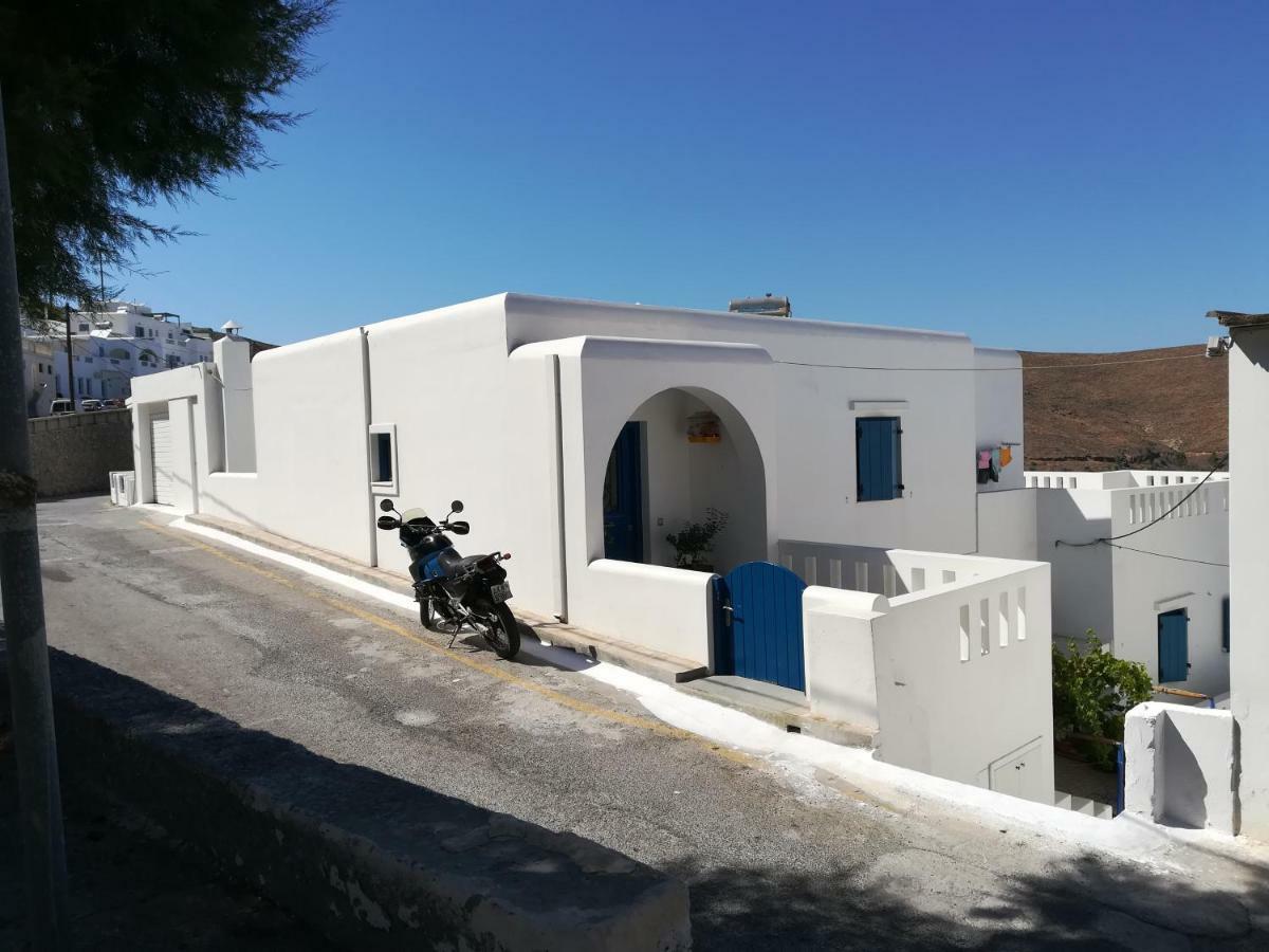 Appartement Θέαστρον - Theastron House With Great View In Chora à Pera Gyalos Extérieur photo